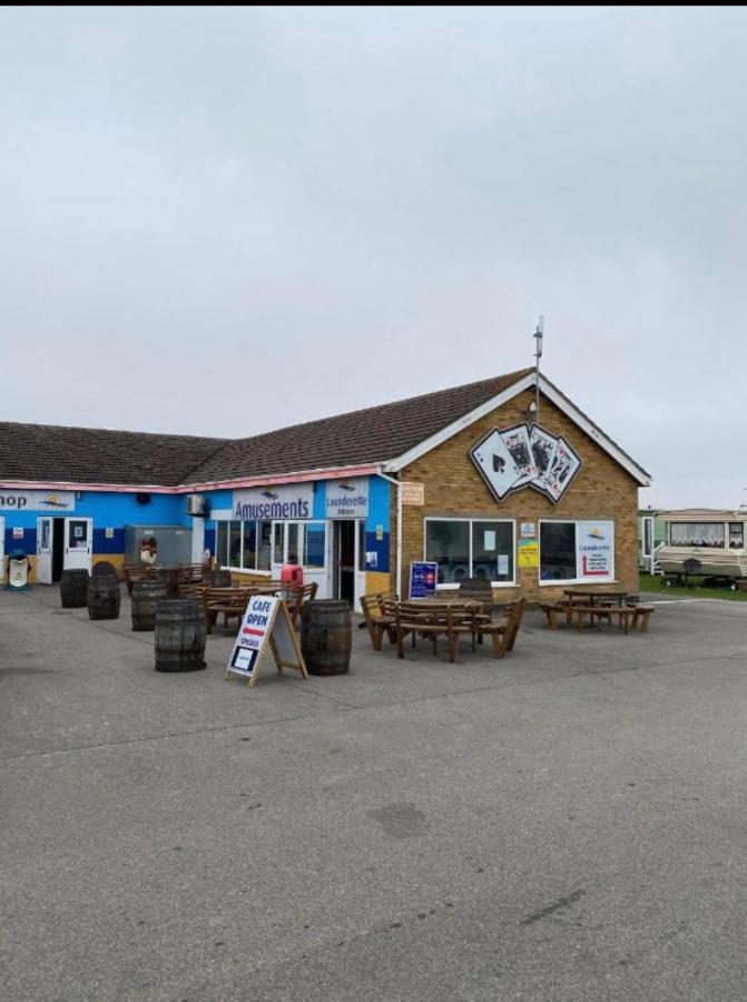 The Luxury Wolds Retreat 6 Berth 3 Bedrooms Beds Made For Arrival Wifi Ingoldmells Eksteriør bilde